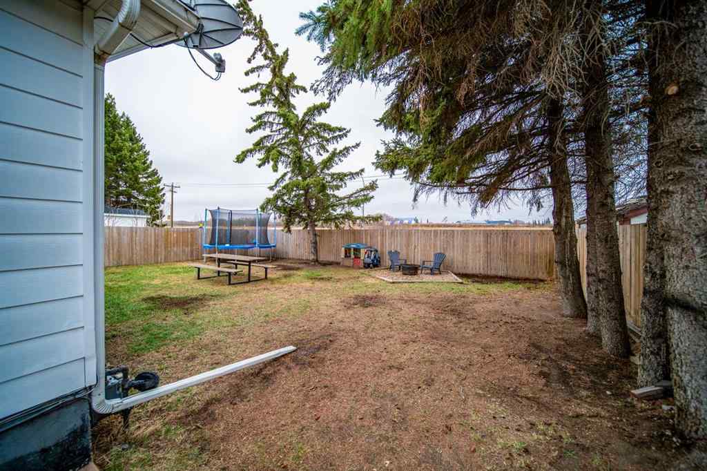 MLS® A2127865 - 509 2 Avenue Crescent  in Wainwright Wainwright, Residential