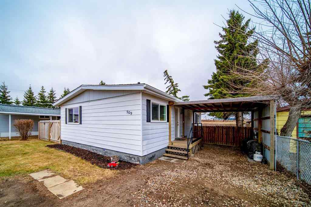 MLS® A2127865 - 509 2 Avenue Crescent  in Wainwright Wainwright, Residential