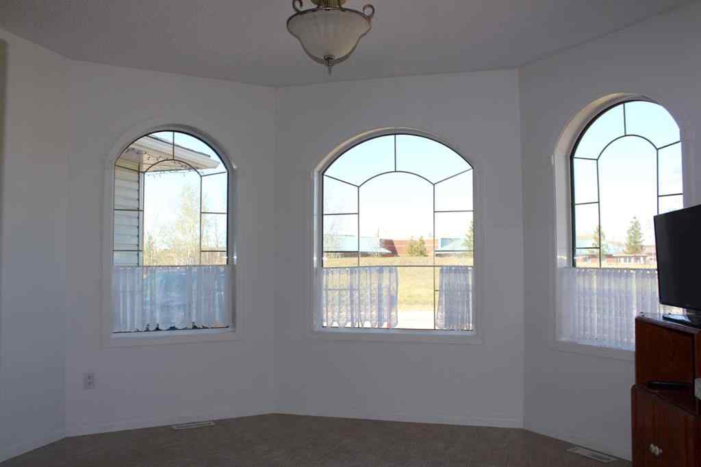 MLS® A2129998 - 503 5th Avenue  NE in NONE Manning, Residential