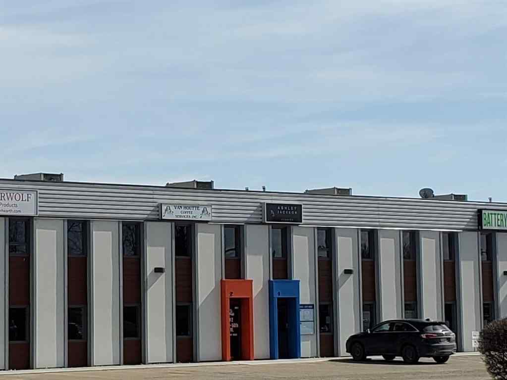 MLS® A2131914 - Unit #2 7819 50 Avenue  in Northlands Industrial Park Red Deer, Commercial