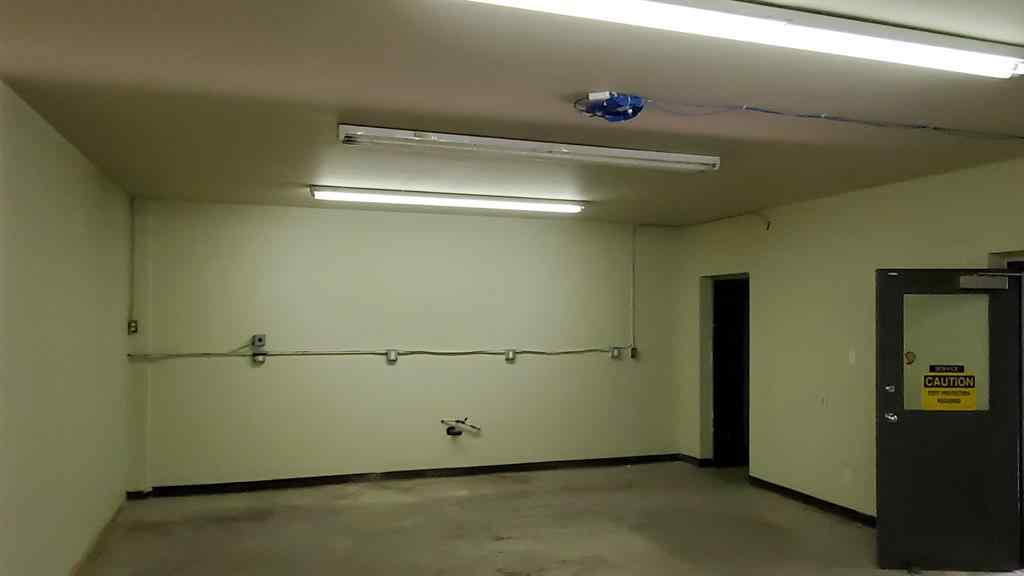 MLS® A2131914 - Unit #2 7819 50 Avenue  in Northlands Industrial Park Red Deer, Commercial