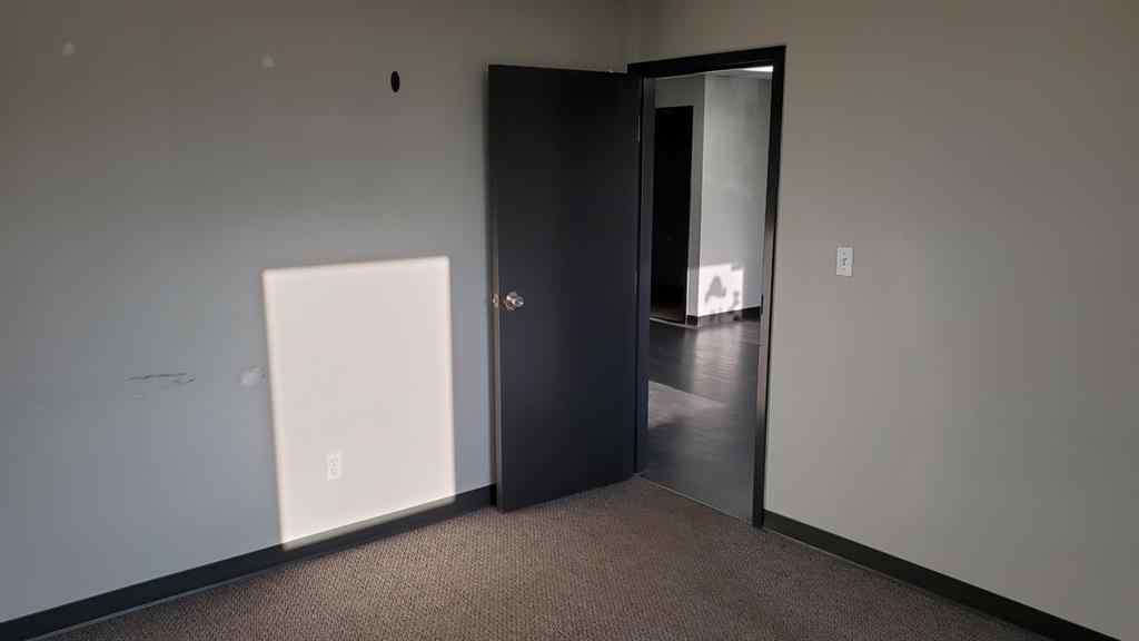 MLS® A2131914 - Unit #2 7819 50 Avenue  in Northlands Industrial Park Red Deer, Commercial