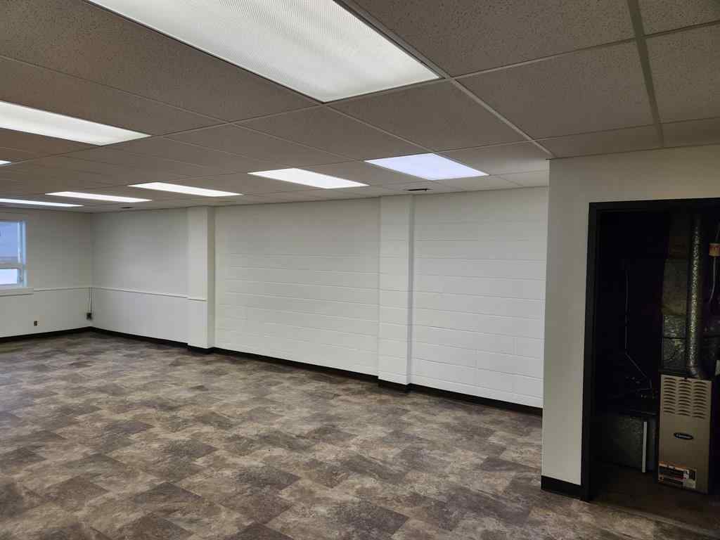 MLS® A2131916 - Unit #4 7819 50 Avenue  in Northlands Industrial Park Red Deer, Commercial