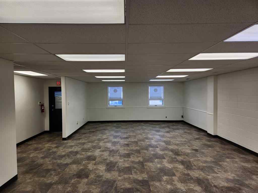 MLS® A2131916 - Unit #4 7819 50 Avenue  in Northlands Industrial Park Red Deer, Commercial