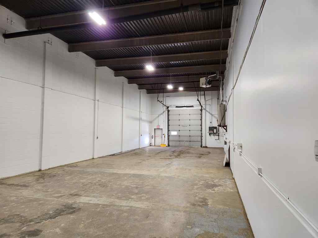 MLS® A2131916 - Unit #4 7819 50 Avenue  in Northlands Industrial Park Red Deer, Commercial