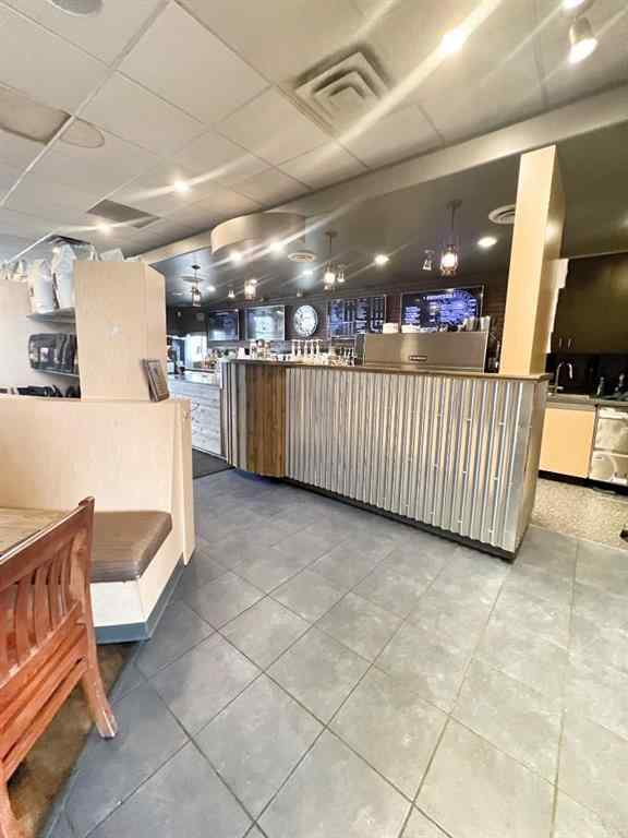 MLS® A2132668 - 10003 92 Street  in Ivy Lake Estates Grande Prairie, Commercial