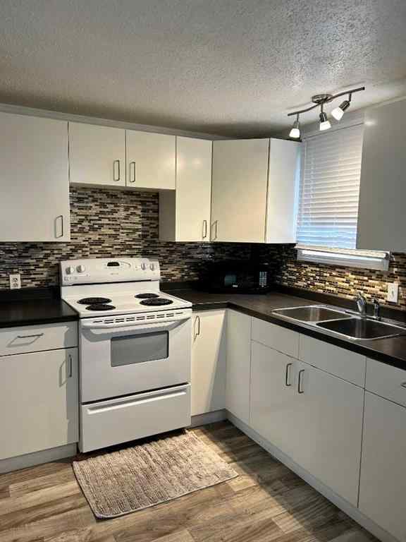 MLS® A2132791 - 5127 49 Street  in NONE Hardisty, Residential