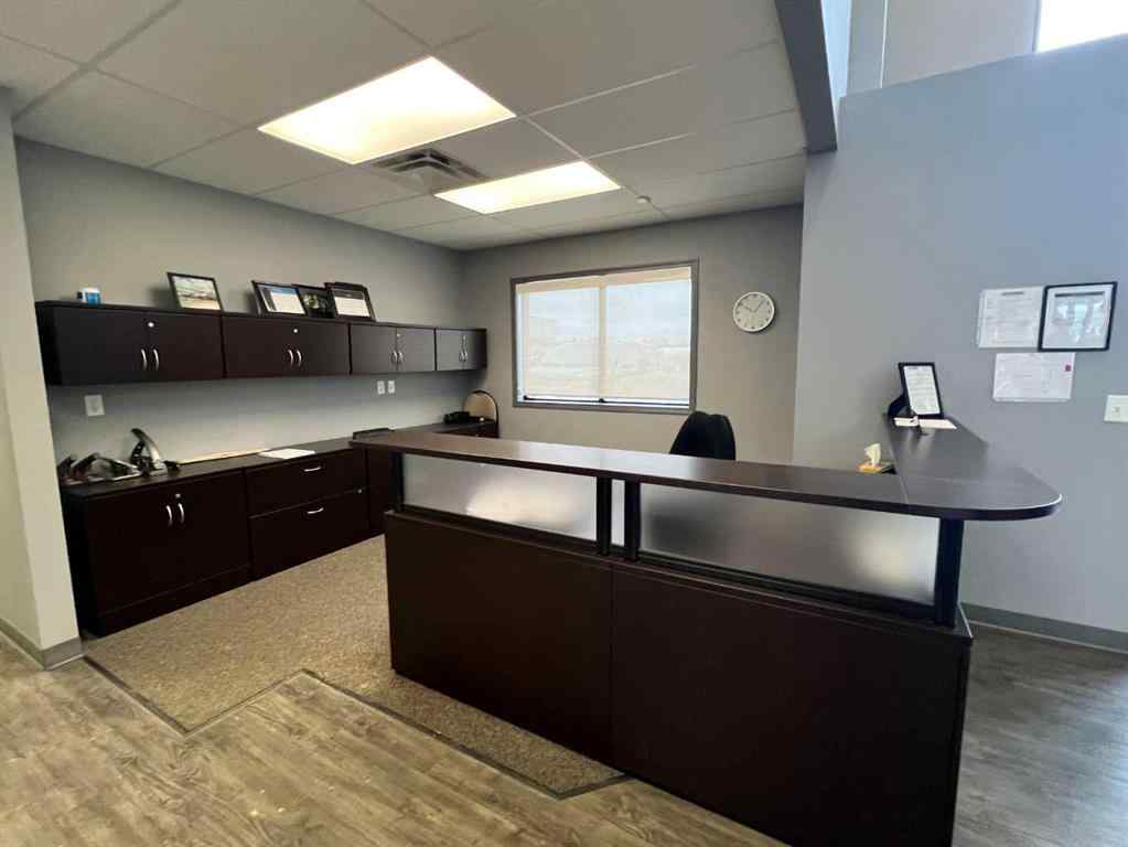 MLS® A2133648 - 7915 Quinton Drive  in Queens Business Park Red Deer, Commercial
