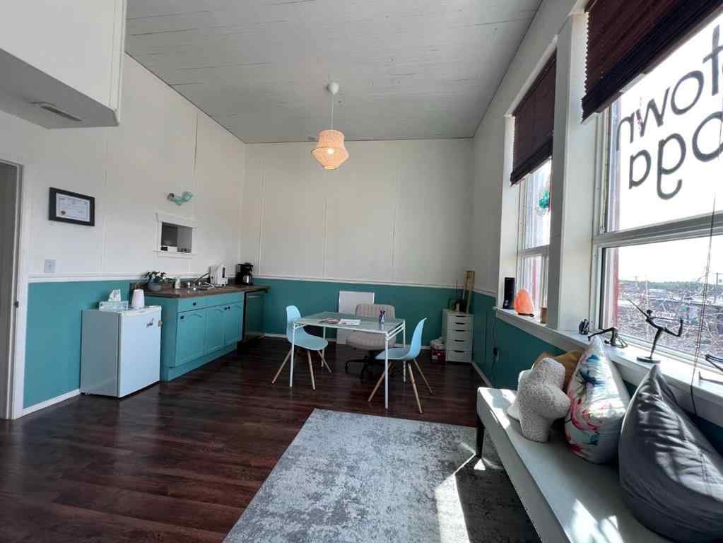 MLS® A2135165 - 319 50 Street  in Edson Edson, Commercial