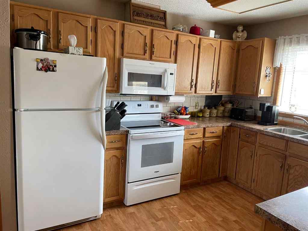 MLS® A2135753 - 10929 114 Street   in NONE Fairview, Residential