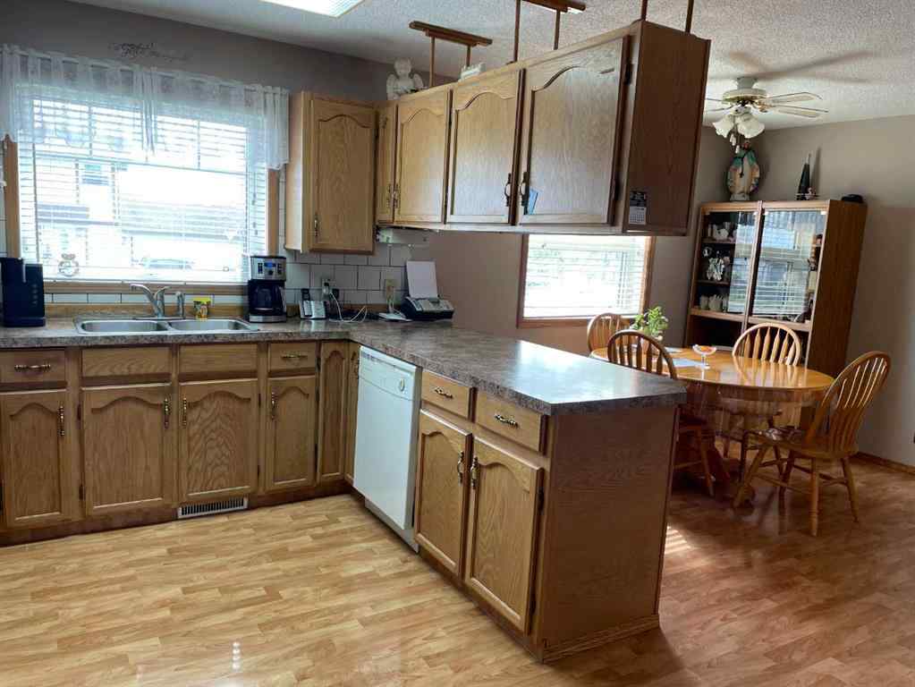 MLS® A2135753 - 10929 114 Street   in NONE Fairview, Residential