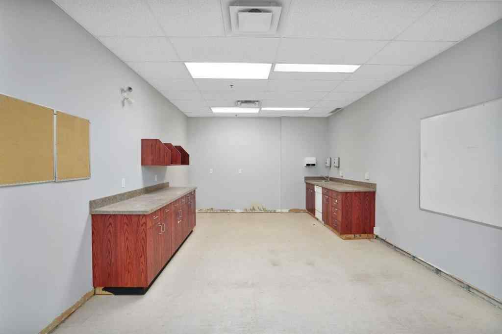 MLS® A2136021 - 7550 Edgar Industrial Drive  in Edgar Industrial Park Red Deer, Commercial