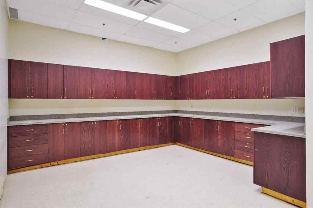 MLS® A2136021 - 7550 Edgar Industrial Drive  in Edgar Industrial Park Red Deer, Commercial