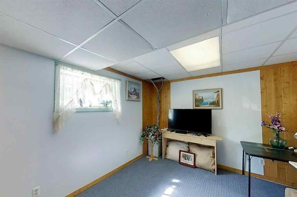 MLS® A2136267 - 5114 49 AVE   in NONE Robb, Residential