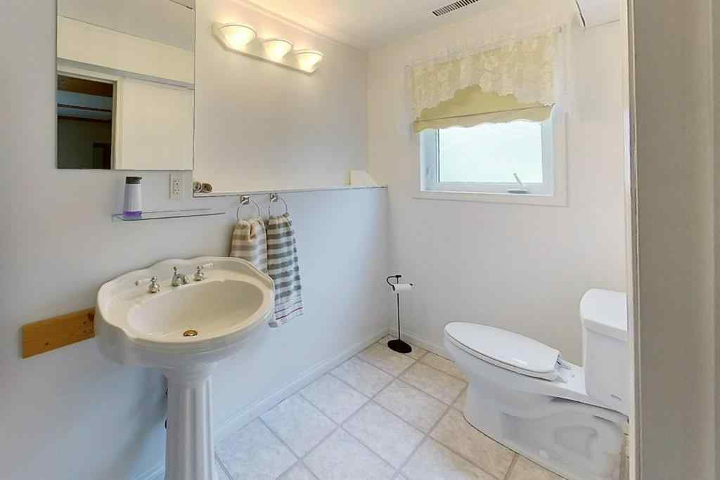 MLS® A2136267 - 5114 49 AVE   in NONE Robb, Residential