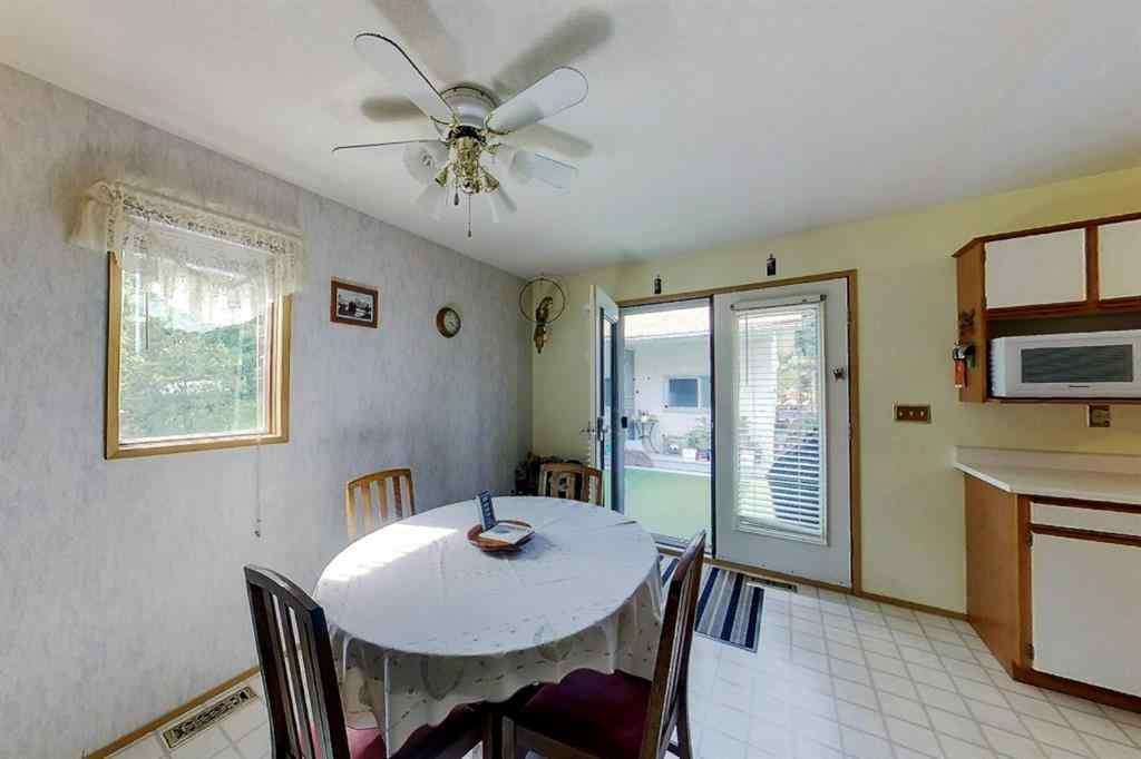 MLS® A2136267 - 5114 49 AVE   in NONE Robb, Residential