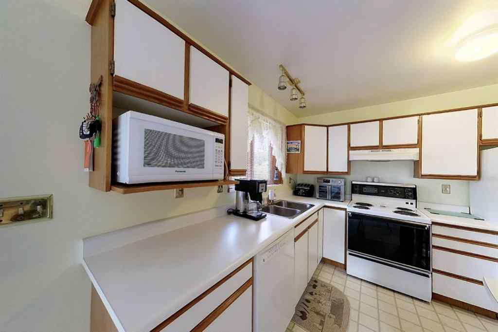 MLS® A2136267 - 5114 49 AVE   in NONE Robb, Residential