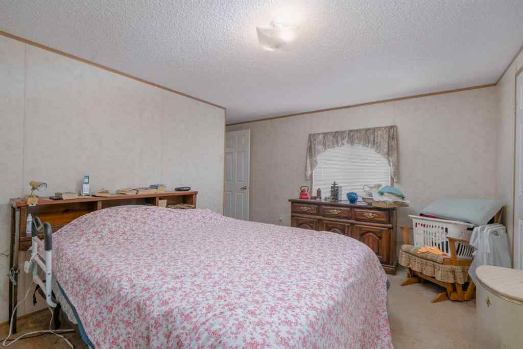MLS® A2136707 - 5140 52 Avenue  in Viking Viking, Mobile