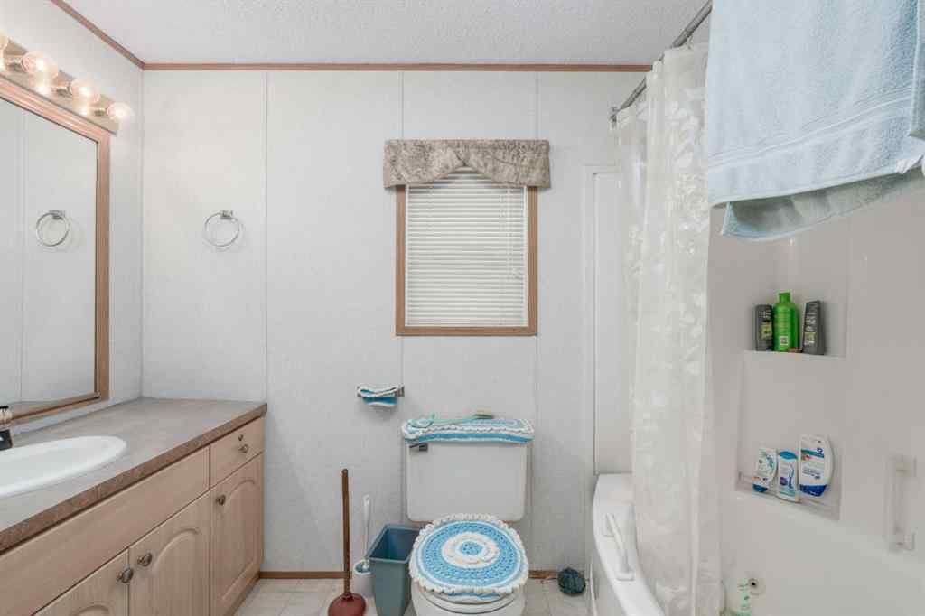 MLS® A2136707 - 5140 52 Avenue  in Viking Viking, Mobile