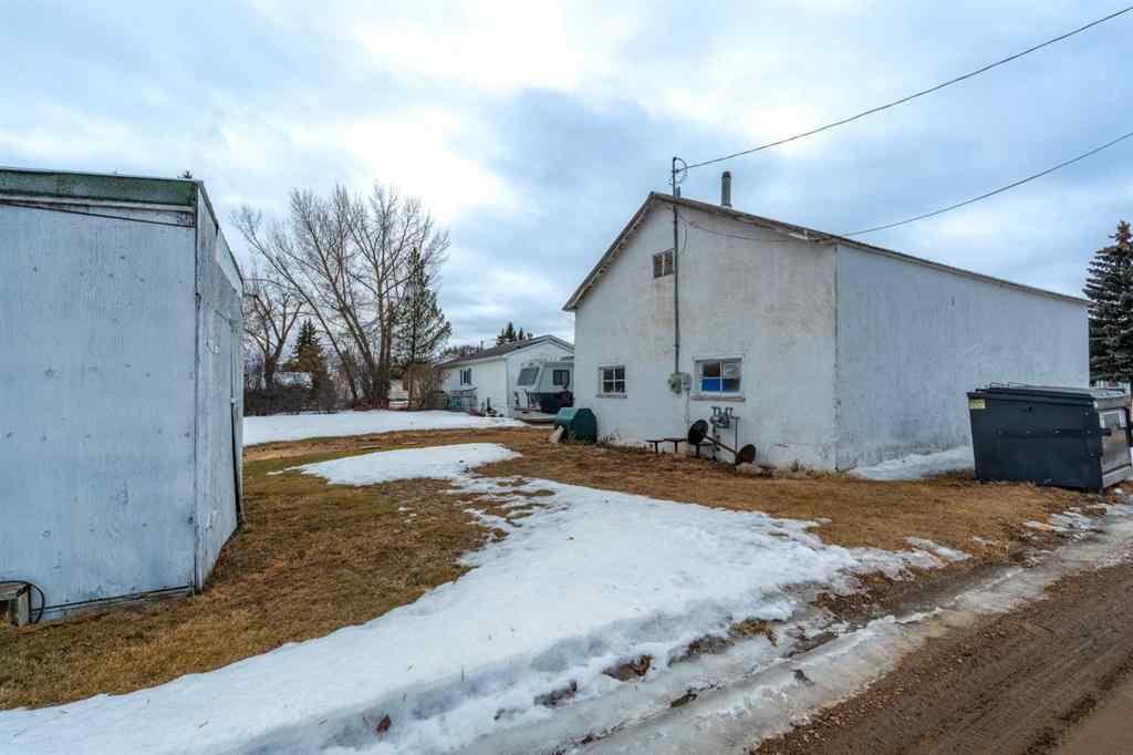 MLS® A2136707 - 5140 52 Avenue  in Viking Viking, Mobile