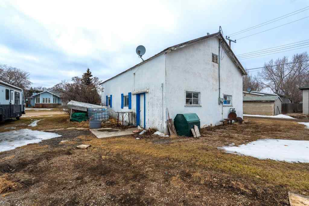 MLS® A2136707 - 5140 52 Avenue  in Viking Viking, Mobile