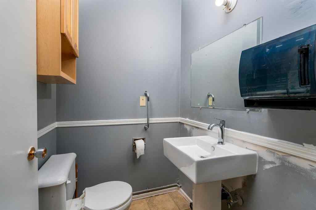 MLS® A2136741 - 5014 48 Street  in Downtown Camrose Camrose, Commercial