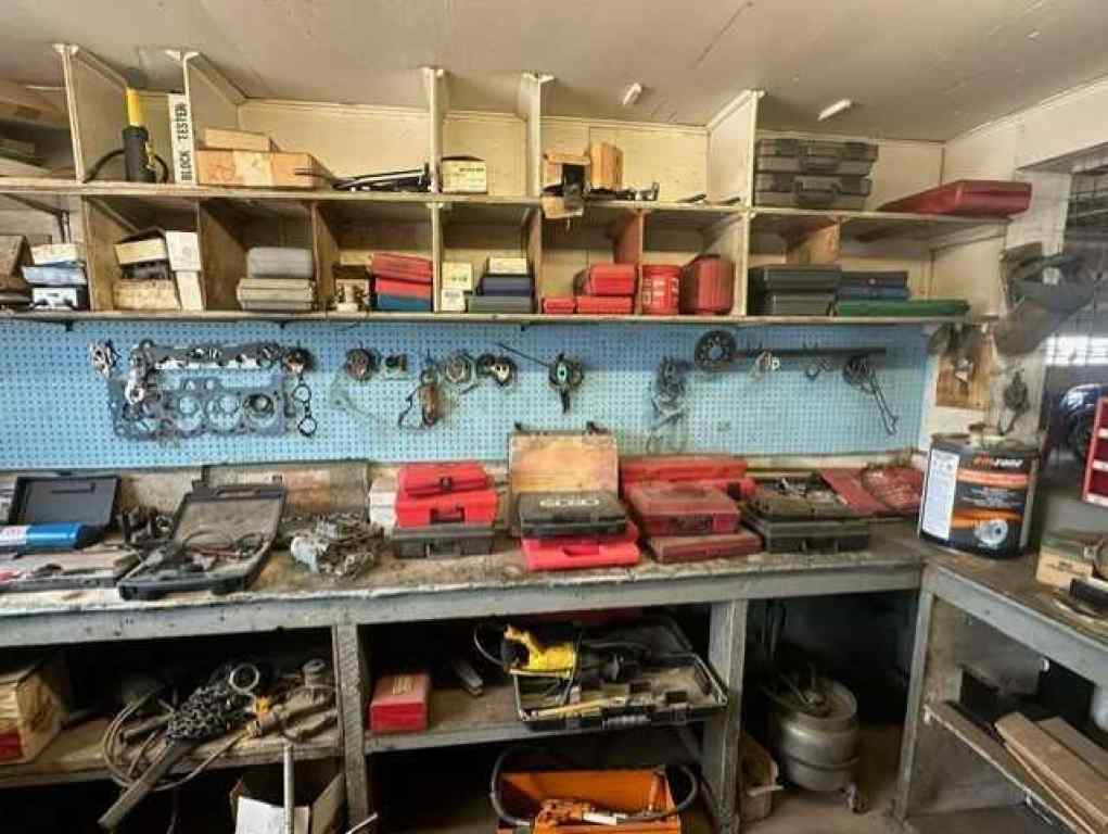 MLS® A2138034 - 301 2 Avenue W in Hanna Hanna, Commercial
