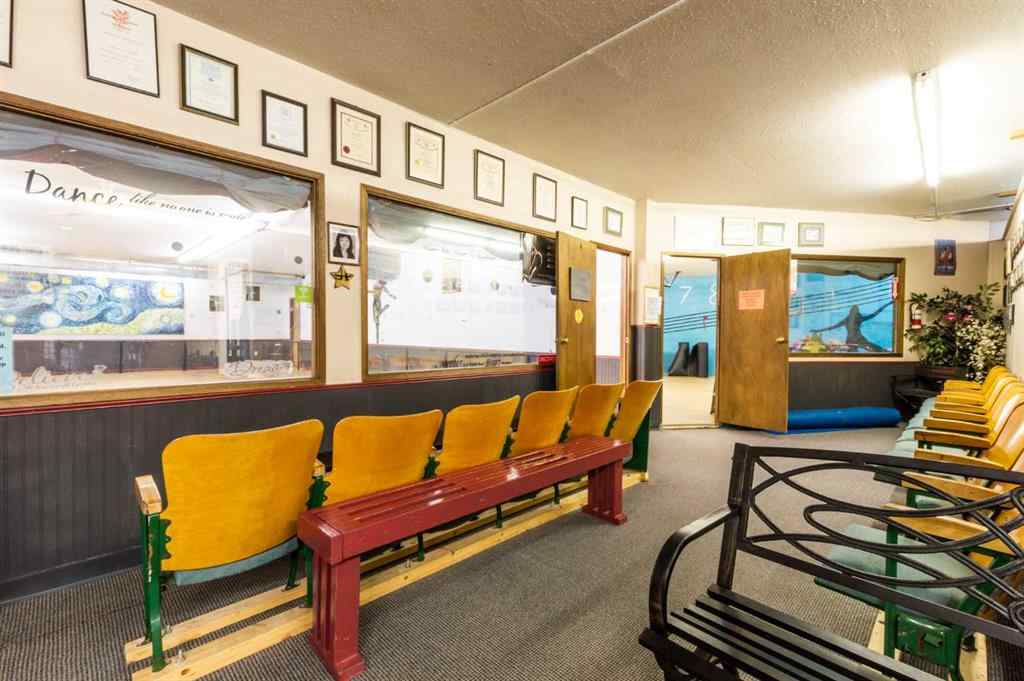 MLS® A2142005 - 4814 49 Street  in Downtown East Stettler, Commercial