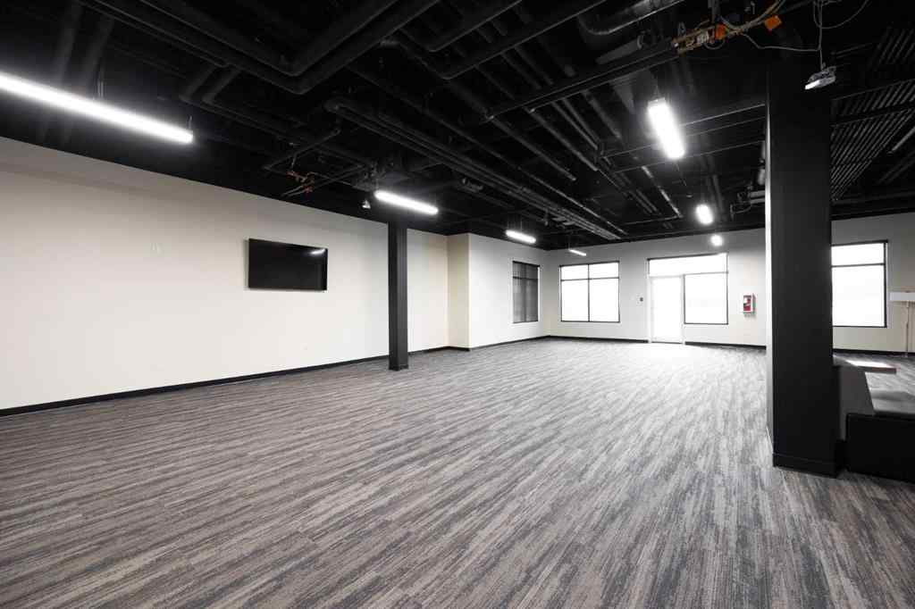 MLS® A2143113 - Unit #A 420 Taiganova Crescent  in Taiga Nova Eco-Industrial Park Fort McMurray, Commercial