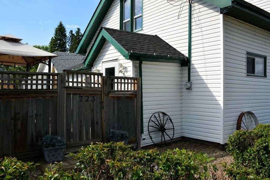 MLS® A2143131 - 723 50 Street   in Edson Edson, Residential