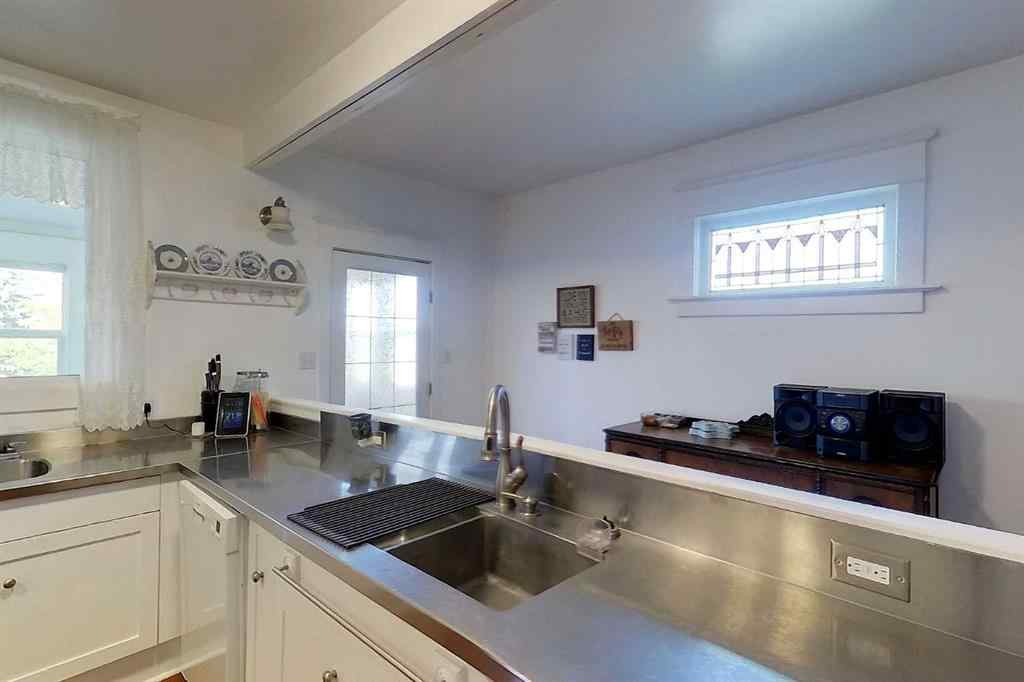 MLS® A2143131 - 723 50 Street   in Edson Edson, Residential