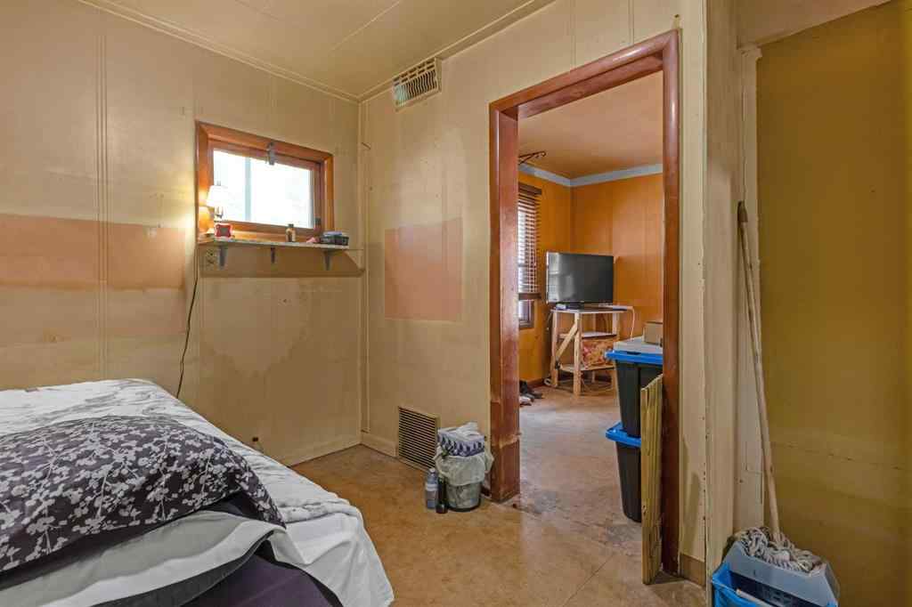 MLS® A2143385 - 6437 19 Street SE in Ogden Calgary, Residential