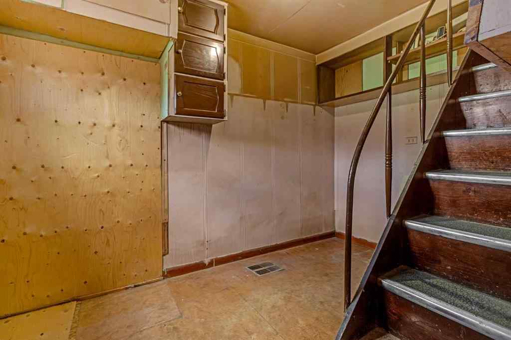 MLS® A2143385 - 6437 19 Street SE in Ogden Calgary, Residential