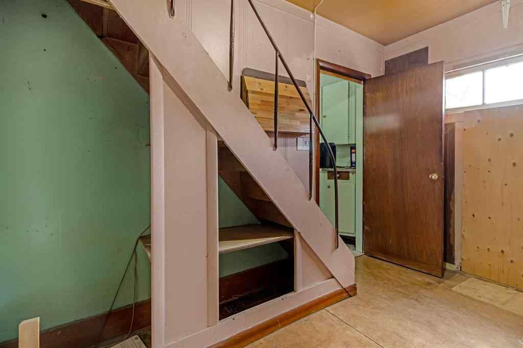 MLS® A2143385 - 6437 19 Street SE in Ogden Calgary, Residential