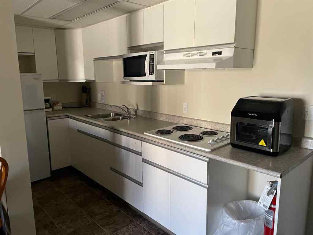 MLS® A2143627 - 9812 113 Street  in NONE Fairview, Commercial