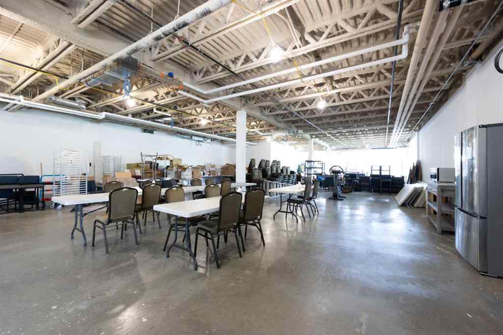 MLS® A2145261 - Unit #B 420 Taiganova Crescent  in Taiga Nova Eco-Industrial Park Fort McMurray, Commercial