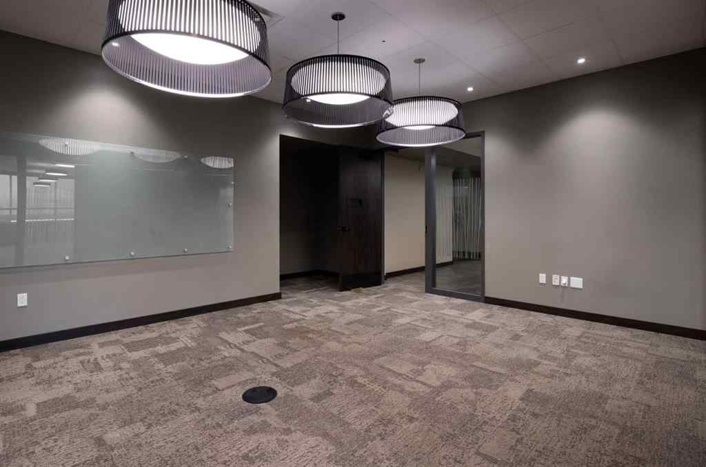 MLS® A2145273 - Unit #400 420 Taiganova Crescent  in Taiga Nova Eco-Industrial Park Fort McMurray, Commercial