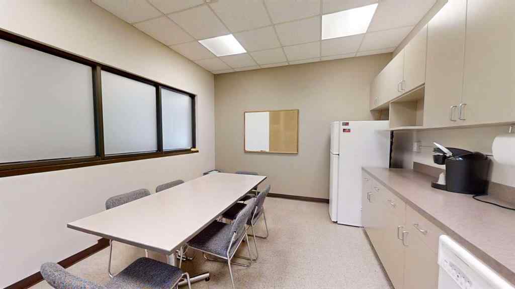 MLS® A2146178 - 5018 2nd St.  W in NONE Claresholm, Commercial