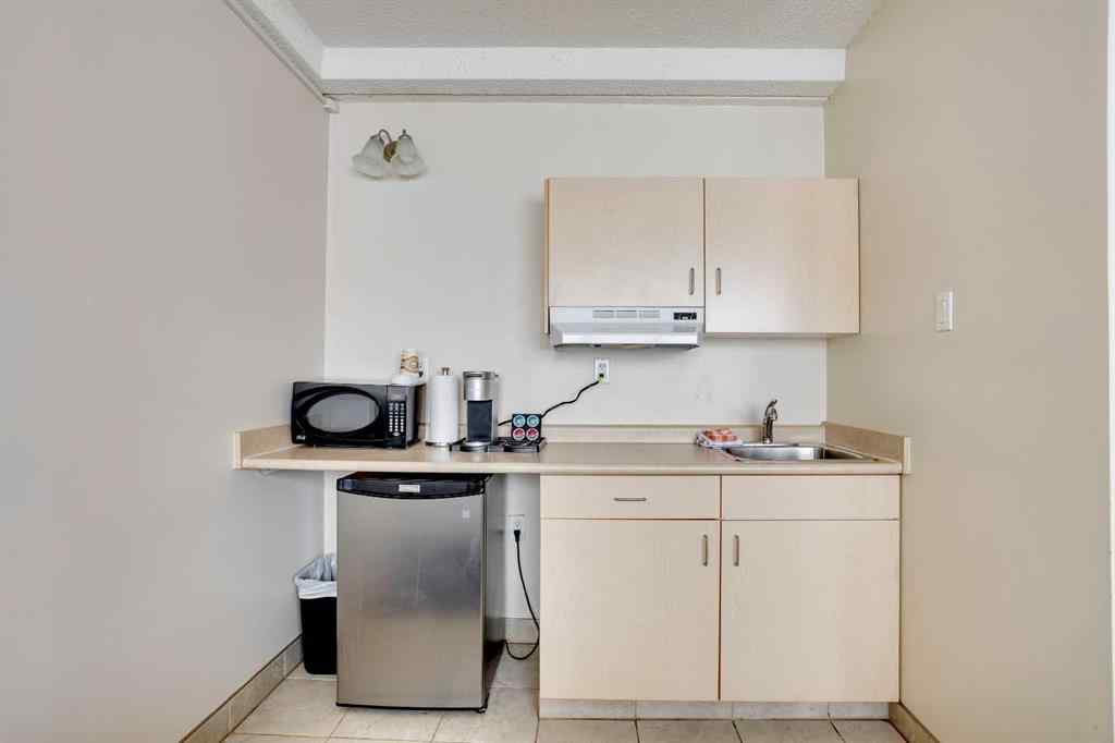 MLS® A2147396 - 8538 Franklin Avenue  in Downtown Fort McMurray, Commercial