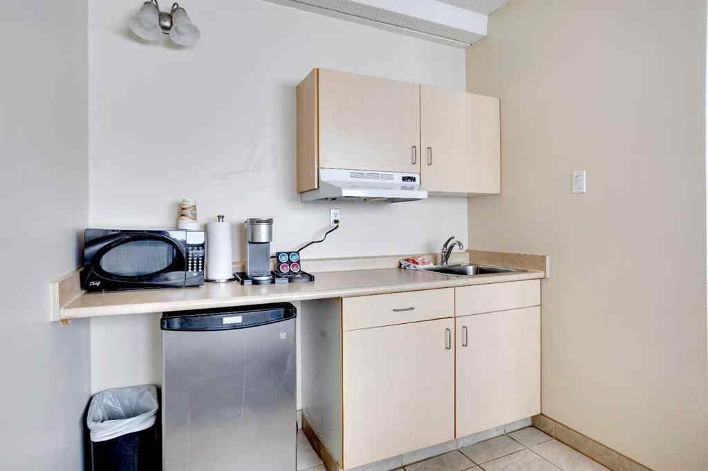 MLS® A2147396 - 8538 Franklin Avenue  in Downtown Fort McMurray, Commercial