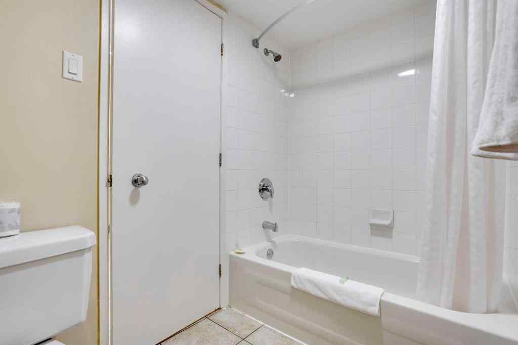 MLS® A2147396 - 8538 Franklin Avenue  in Downtown Fort McMurray, Commercial