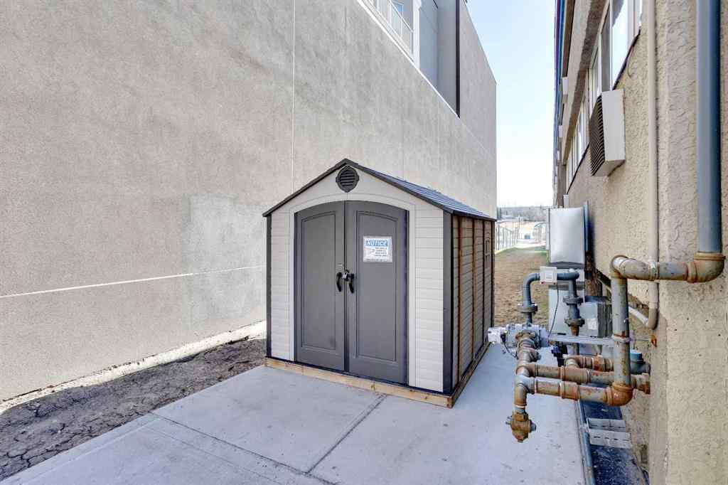 MLS® A2147396 - 8538 Franklin Avenue  in Downtown Fort McMurray, Commercial