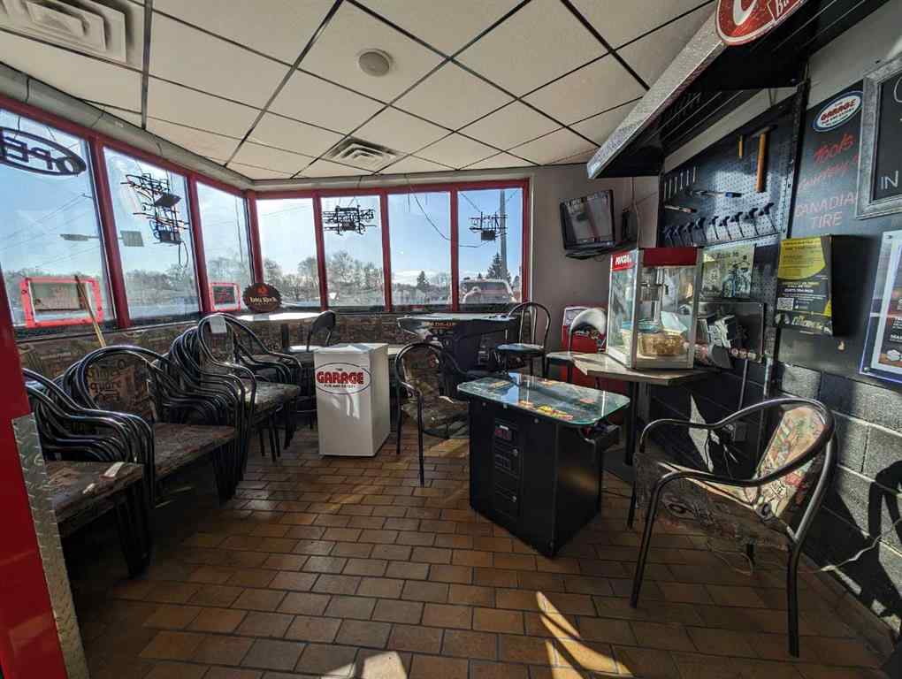 MLS® A2148389 - 710 Gershaw Drive SW in SW Hill Medicine Hat, Commercial