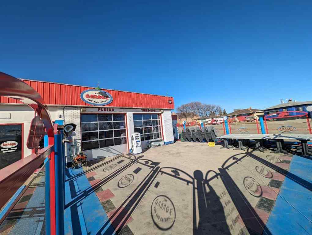 MLS® A2148389 - 710 Gershaw Drive SW in SW Hill Medicine Hat, Commercial