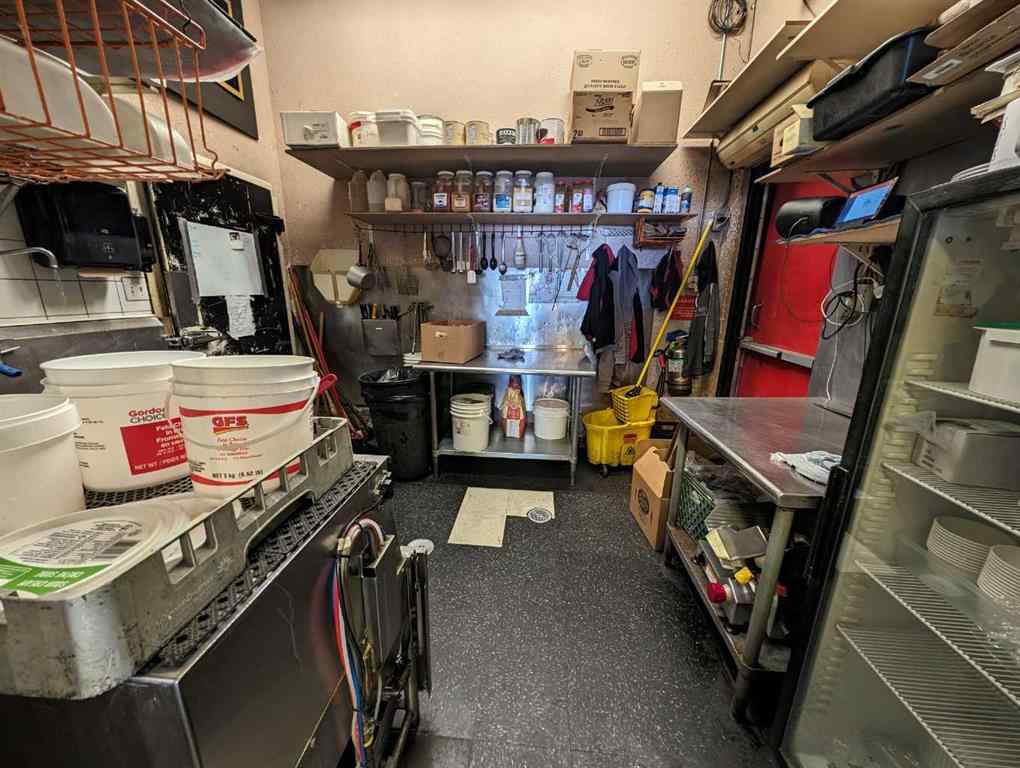 MLS® A2148416 - 710 Gershaw Drive SW in SW Hill Medicine Hat, Commercial