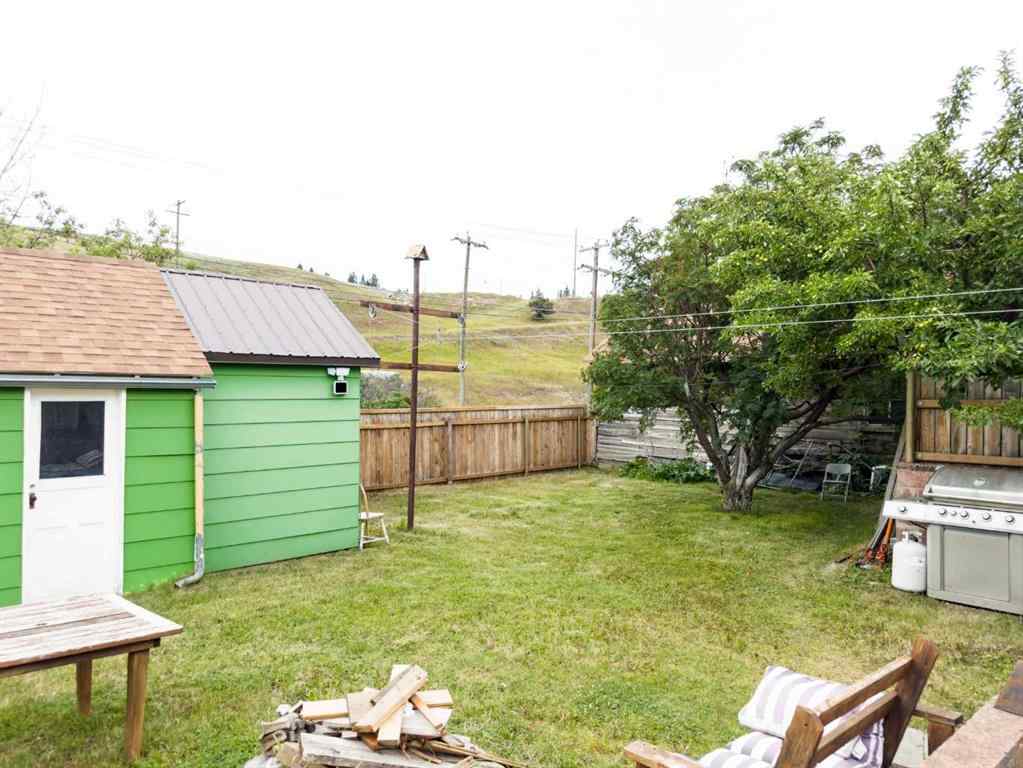 MLS® A2148468 - 8301 20 Avenue  in NONE Coleman, Commercial