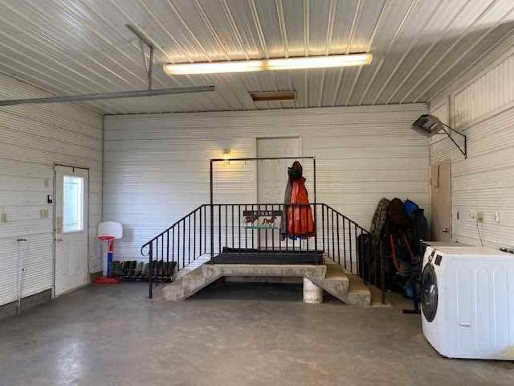 MLS® A2148585 155049 TWP RD 190 Rural Newell, County of, Alberta, T0J 2W0