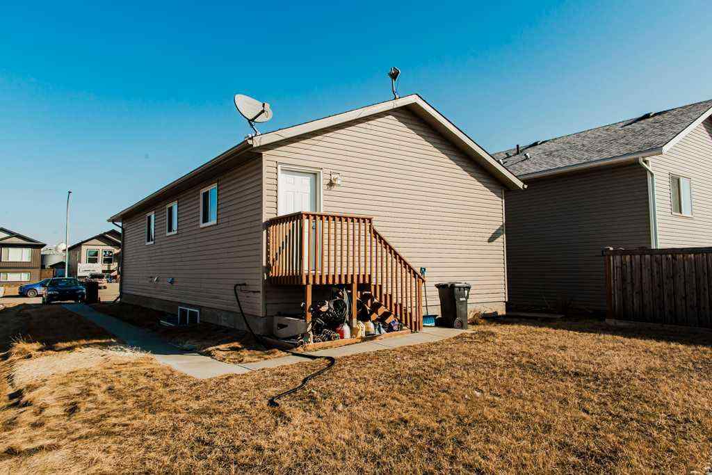 MLS® A2149201 9615 113 Avenue Clairmont, Alberta, T8X5C2