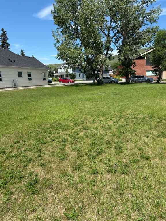 MLS® A2150001 - 313 FIRST Street E in East End Cochrane, Commercial