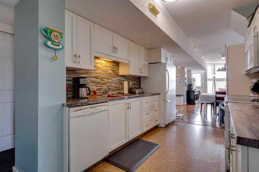 MLS® A2150026 - 102 Railway Avenue E in NONE Carseland, Residential